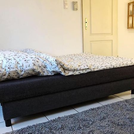 Charmante Gartenwohnung Mit Privatem Grossen Garten Köln Ngoại thất bức ảnh